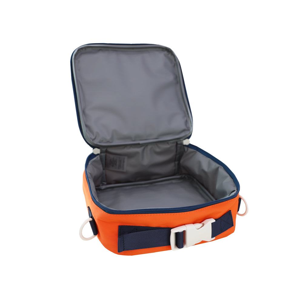 A thermal lunch bag with a PEVA waterproof lining.