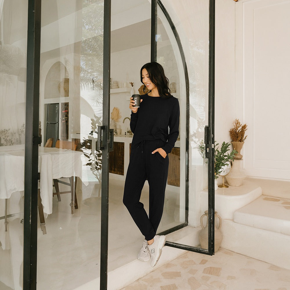 Airmode Jogger Set in Noir Exhale by Selenight Co — image 10