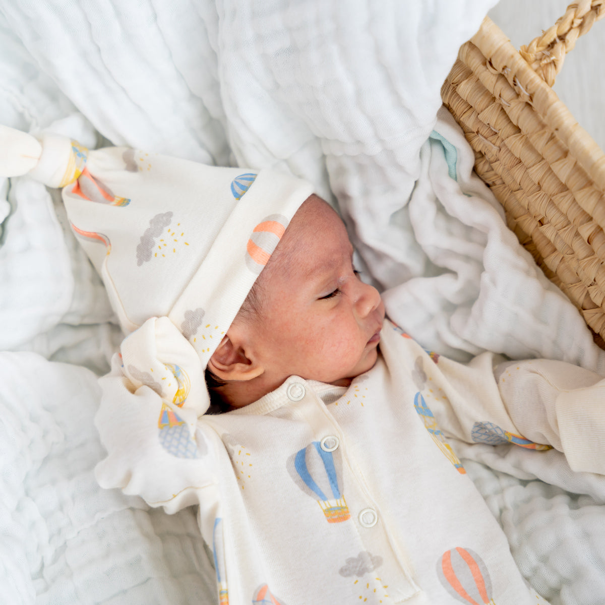 Baby Organic Knotted Hat in Hot Air Balloon Print by Le Petit Society