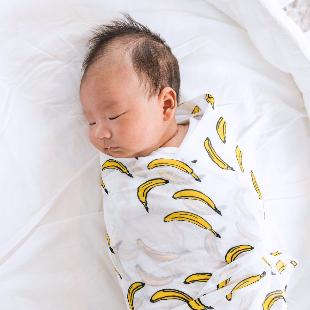 Baby Organic Swaddle in Banana by Le Petit Society — image 2