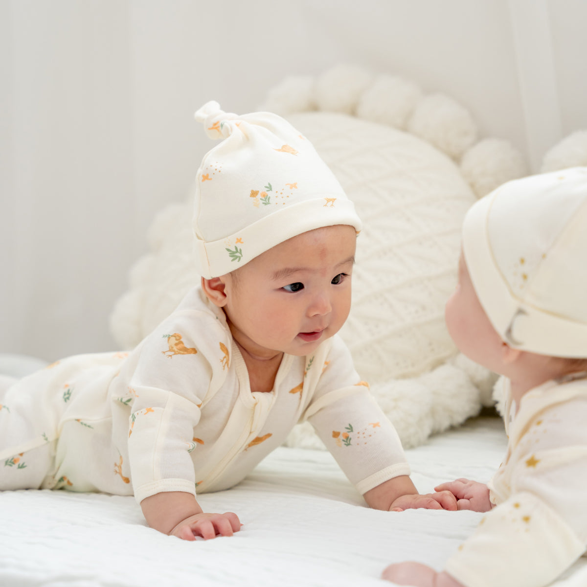 Baby Organic Knotted Hat in Bird Print by Le Petit Society — image 6