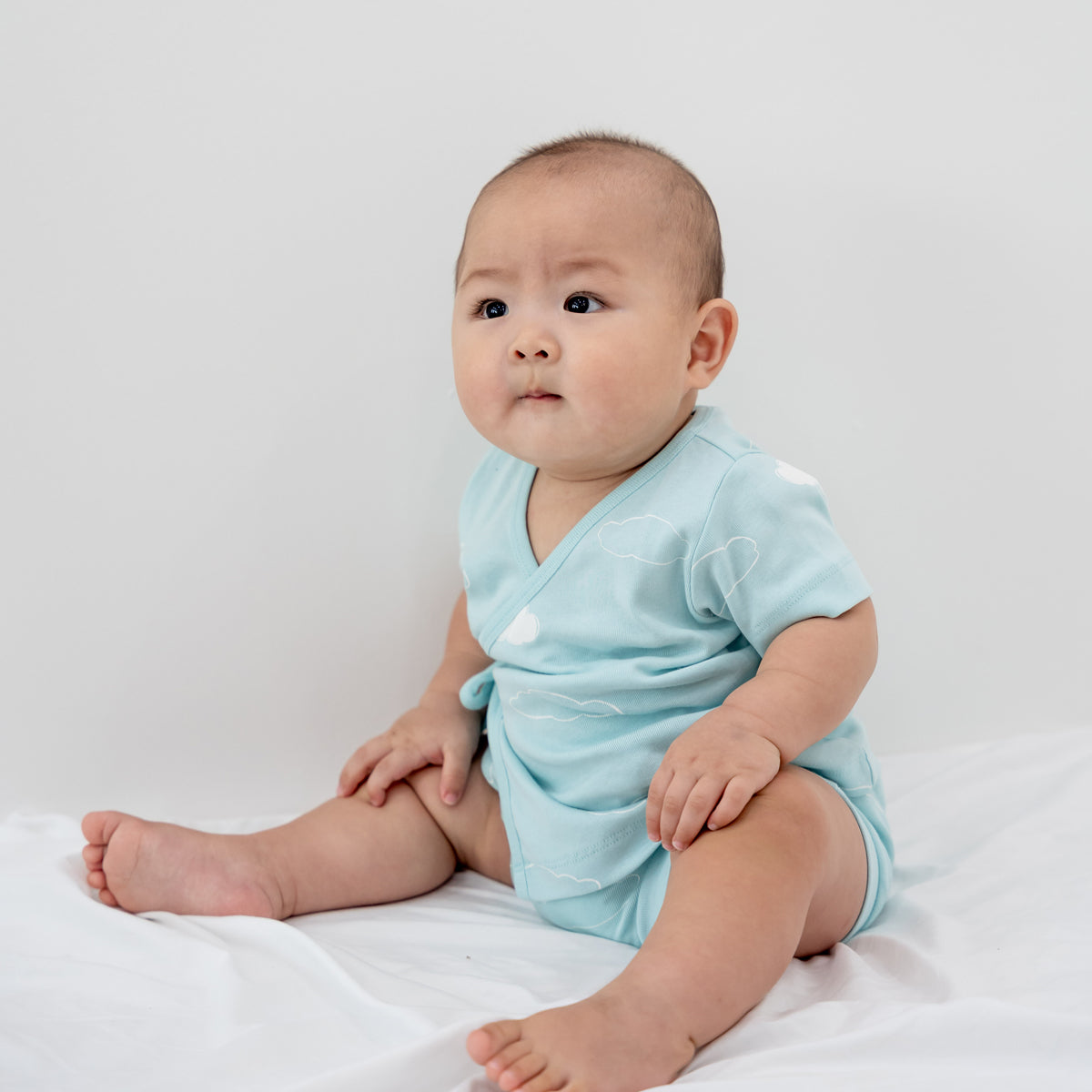 Baby Organic Short Sleeves Kimono Top in Cloud Print by Le Petit Society — image 4