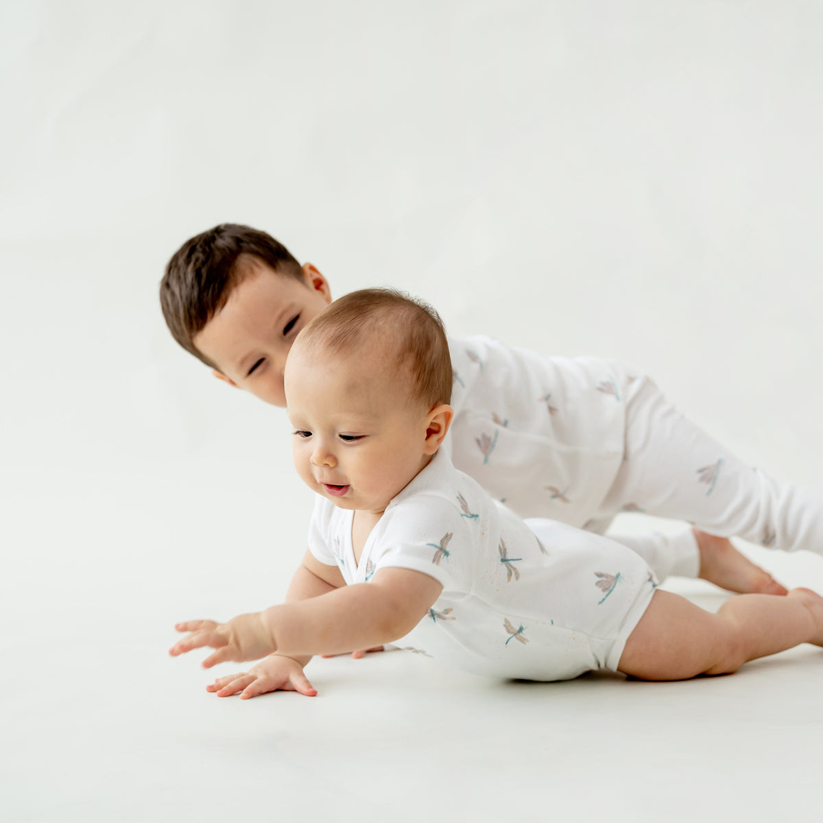 Baby Organic Kimono Romper in Dragonfly Print by Le Petit Society — image 4
