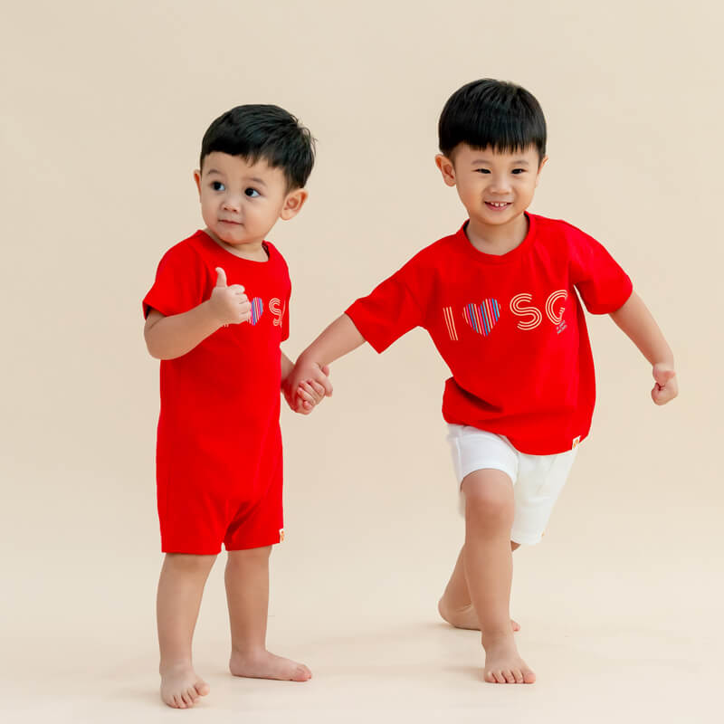 A Singapore Series in "I Love SG" Kids Tee by Le Petit Society — image 3