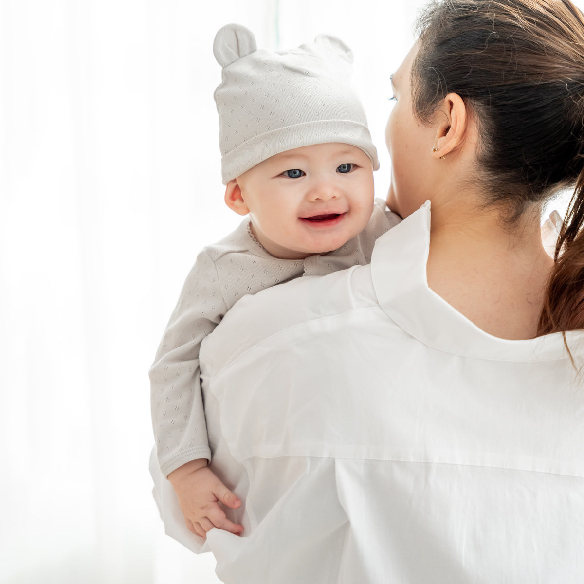 Mama & Mini in Ladies Cotton White Shirt by Le Petit Society — image 9