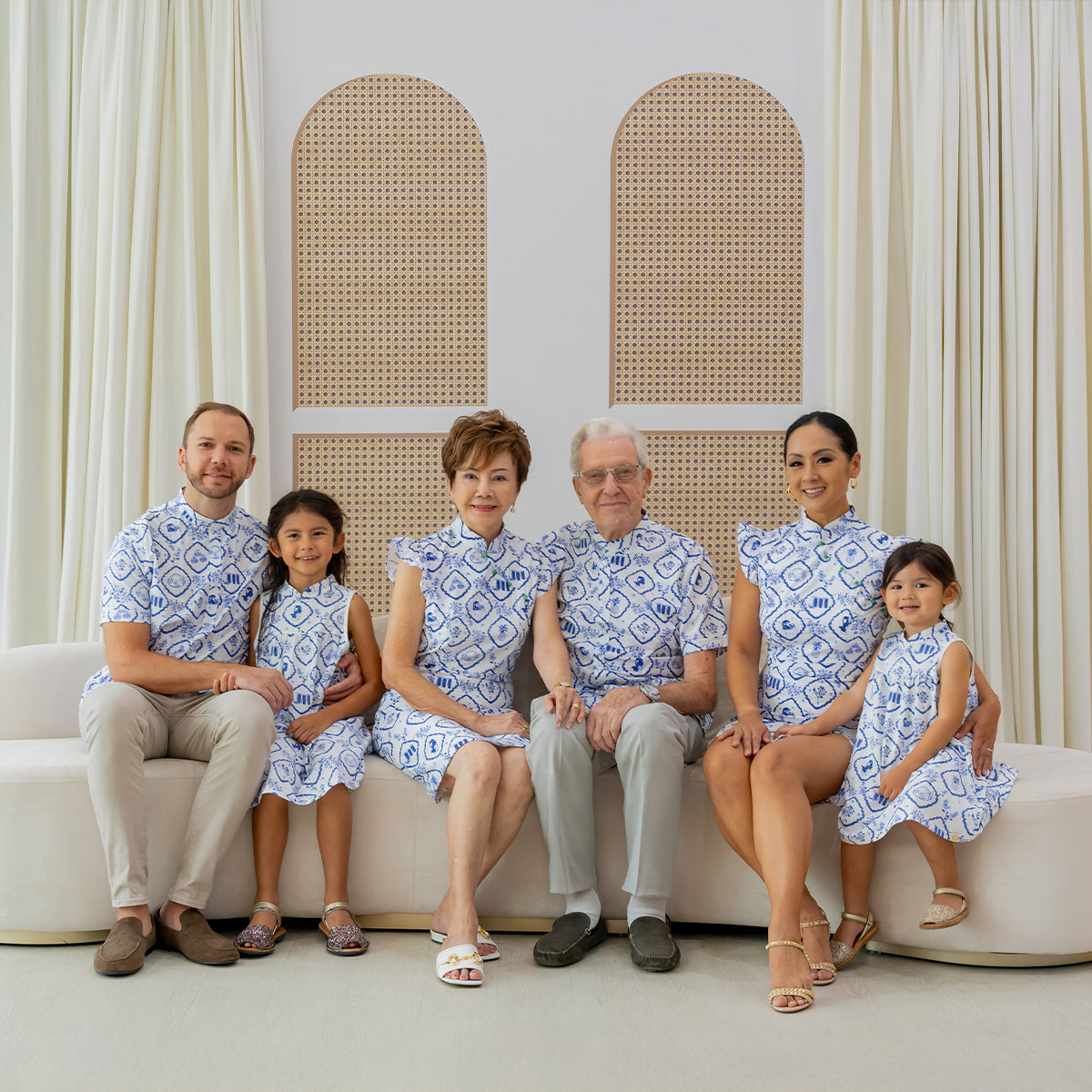 Heritage Series - Men's Shirt in Porcelain Motif (Classic Fit) by Le Petit Society — image 3