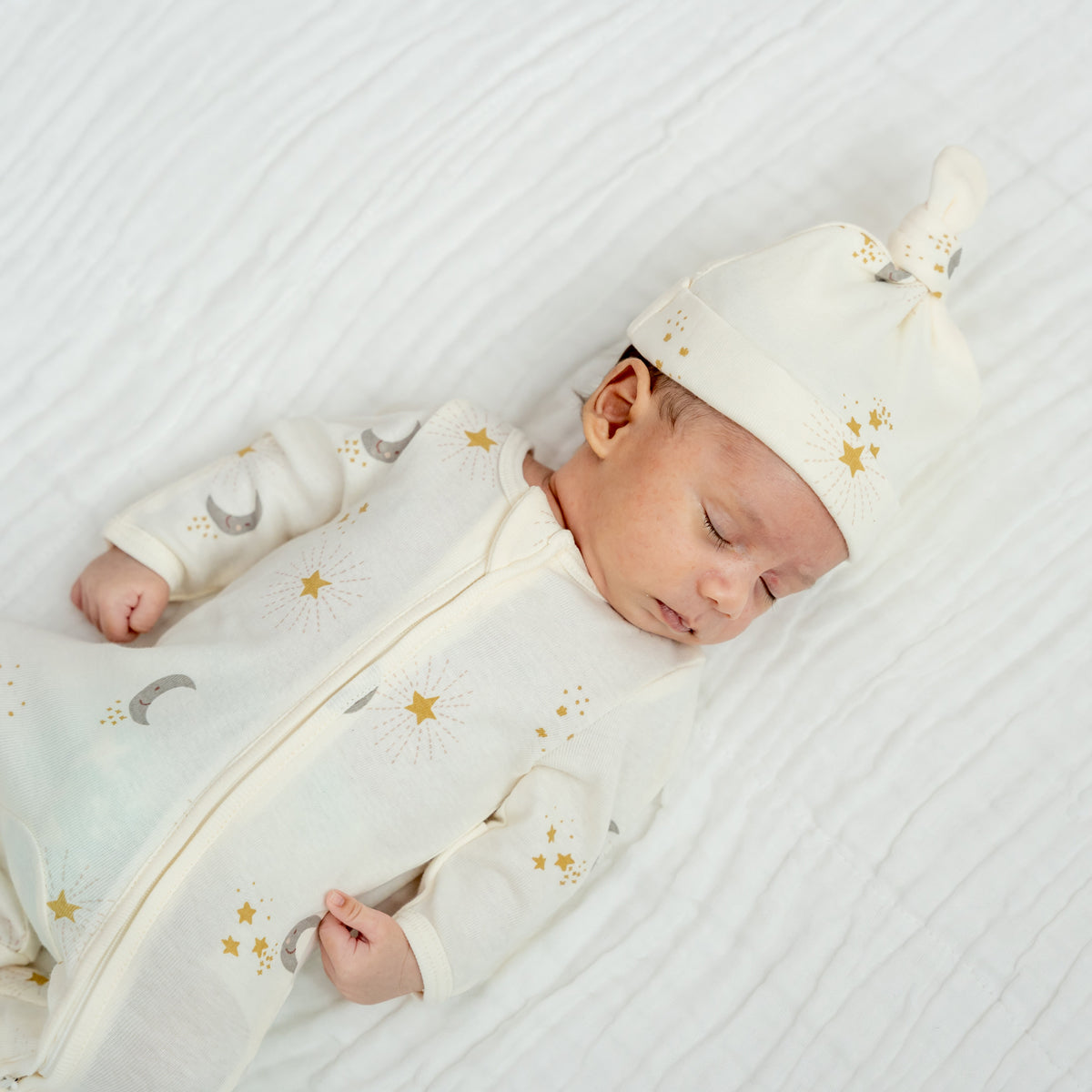 Baby Organic Knotted Hat in Moon & Stars Print by Le Petit Society — image 4