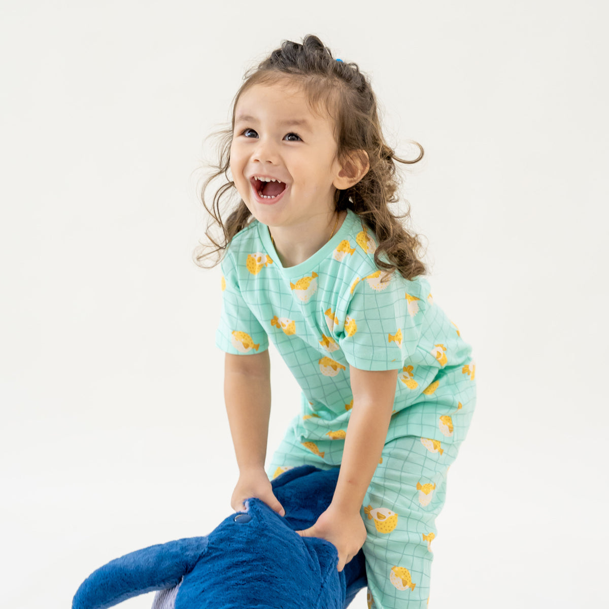 Kids Short Sleeves Organic Pyjamas Set in Puffer Fish Print by Le Petit Society — image 5