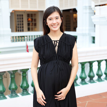 Le Petit Society x Ohhdivine - Ladies Ruched Dress in Black (Nursing-Friendly) — image 7
