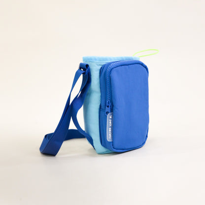 Water Bottle Sling Bag- Sky/Dark Blue by Le Petit Society — image 3
