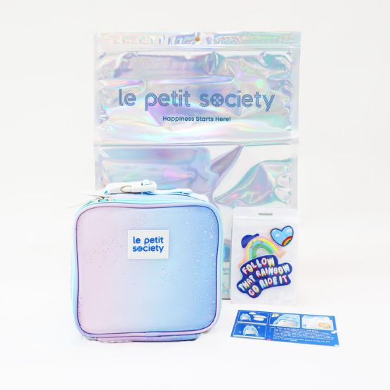 A customisable party pack of a mini lunch bag and sticker patches by Le Petit Society.